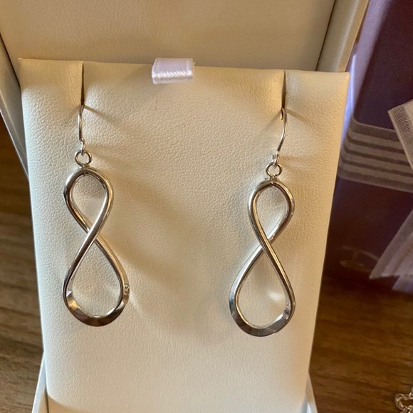 Daniel's Jewelry Daniels The Infinity Jewelry Set Poshmark